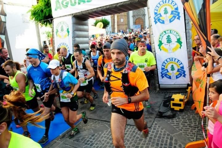 Salida de la carrera Desafio de los Picos en Teror, con la participacion del consejero de Economia e Industria del Gobierno de Canarias  Pedro Ortega