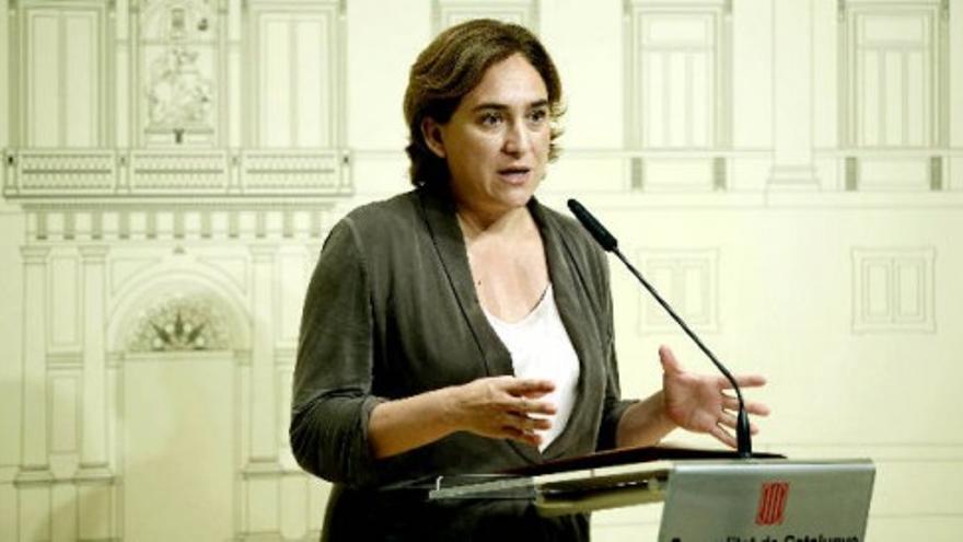 Colau no irá a la Diada por su "referencia explícita" al 27S