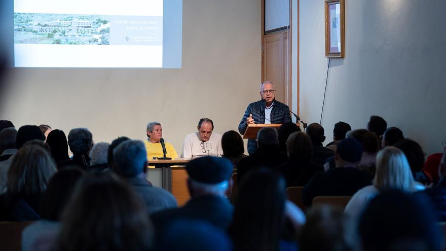 Cabildo y Ayuntamiento de Agulo presentan el proyecto del centro sociosanitario del norte de La Gomera