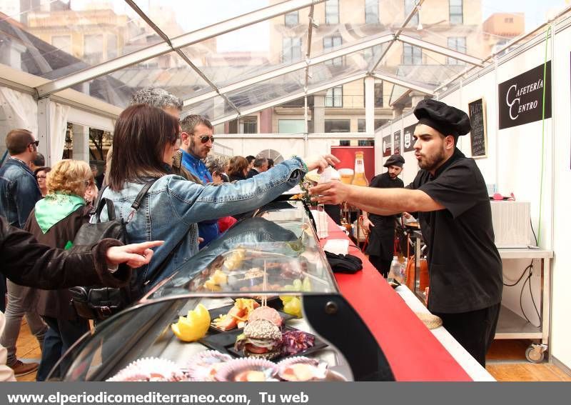 GALERÍA DE FOTOS -- Éxito del Mercado Gastronómico en Santa Clara