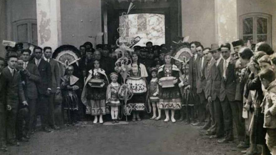 Los vestidos de todas las Reina del Encuentro de Torrent de la historia