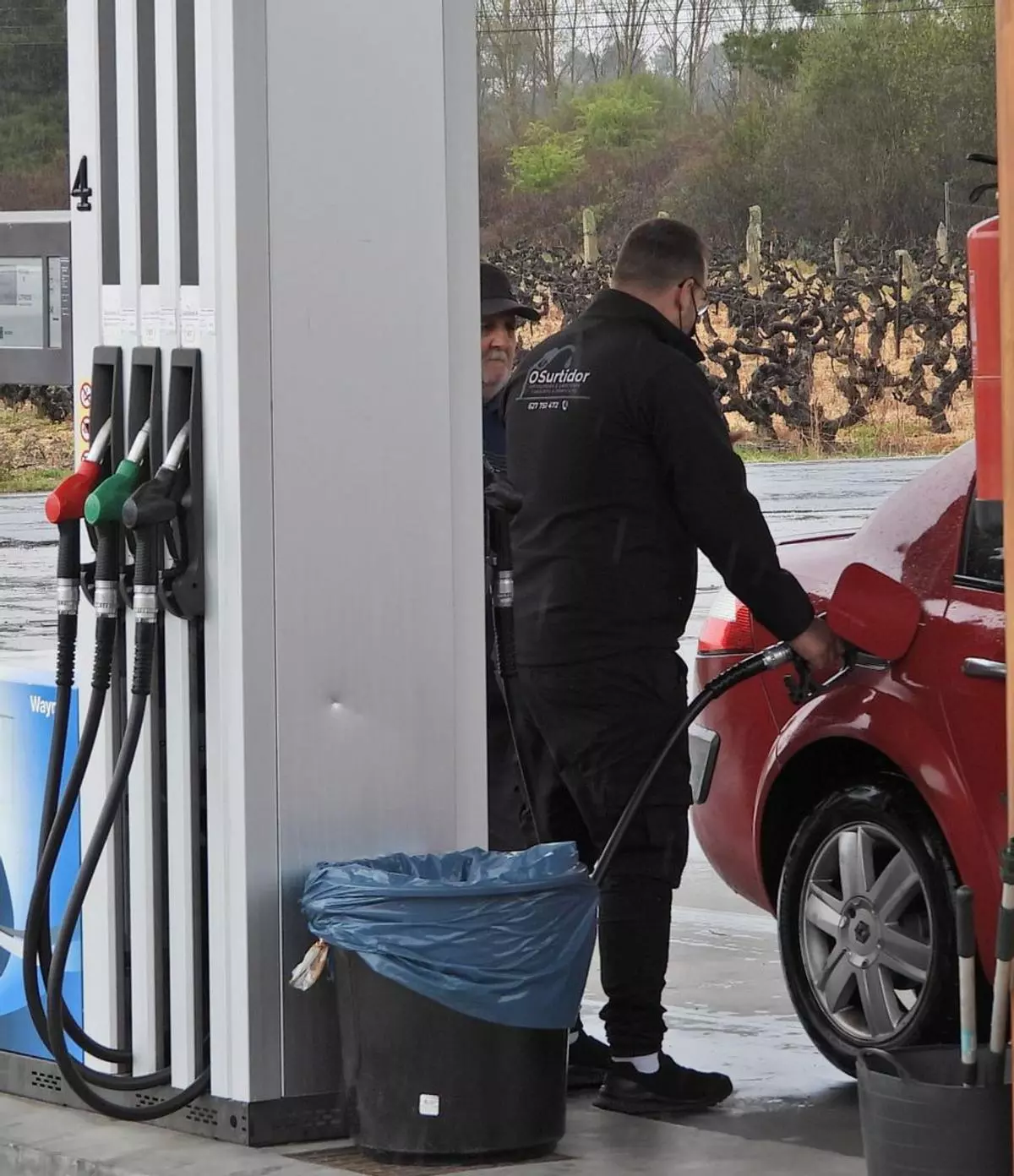 Los vecinos del rural gallego podrán retirar dinero en 200 gasolineras