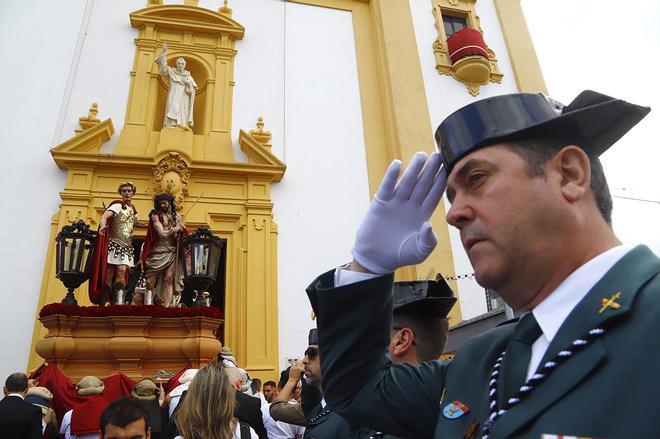 La salida procesional de la Presentación al pueblo de Jesús de los Afligidos, en imágenes