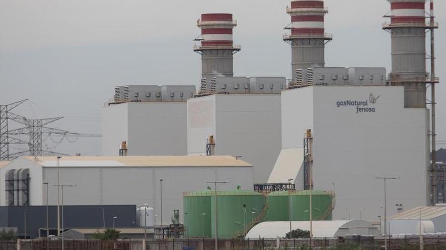 Las eléctricas disparan un 24% sus emisiones de CO2 en un año récord para las centrales de gas