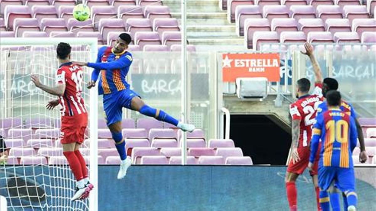 Araujo jugó un gran segundo tiempo