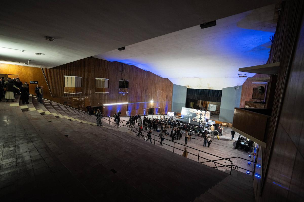 Barcelona. Sociedad. 23/03/2026 Rueda de prensa de la UB, la Diputación de Barcelona y la Generalitat para presentar el proyecto de transformación del antiguo teatro de las Llars Mundet en el futuro Centro de Neurociencias Aplicadas de Barcelona (BCAN). FOTO de ZOWY VOETEN