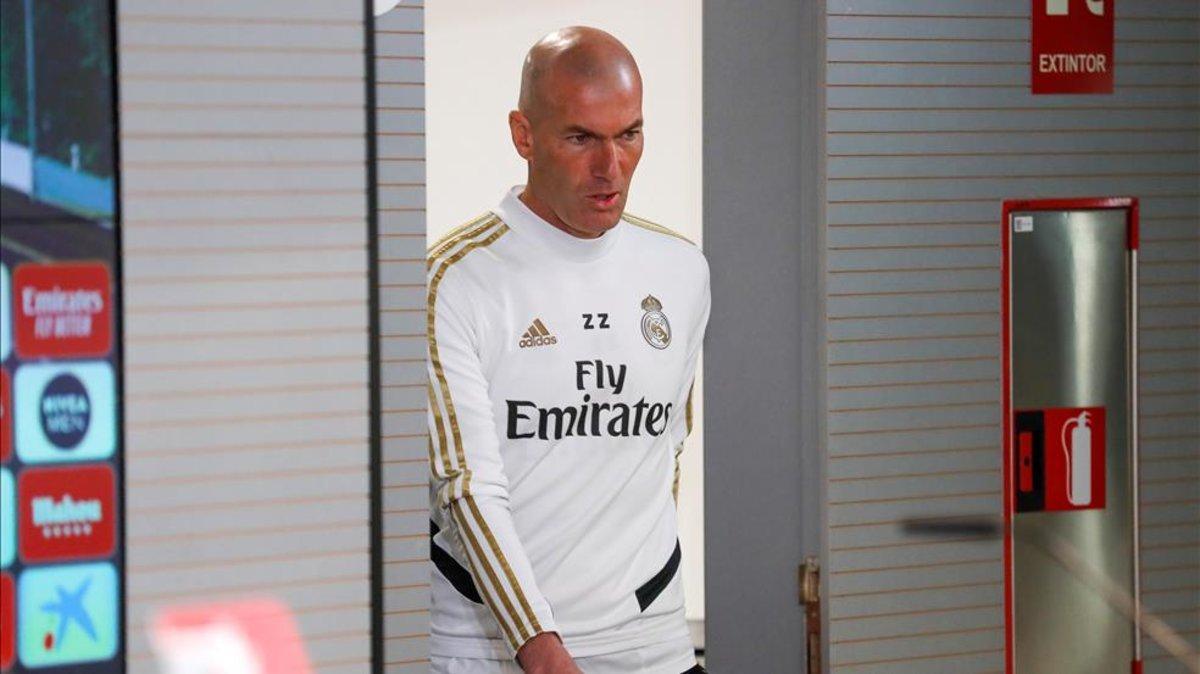 Zidane no asegura que siga el año que viene en el banquillo del Madrid