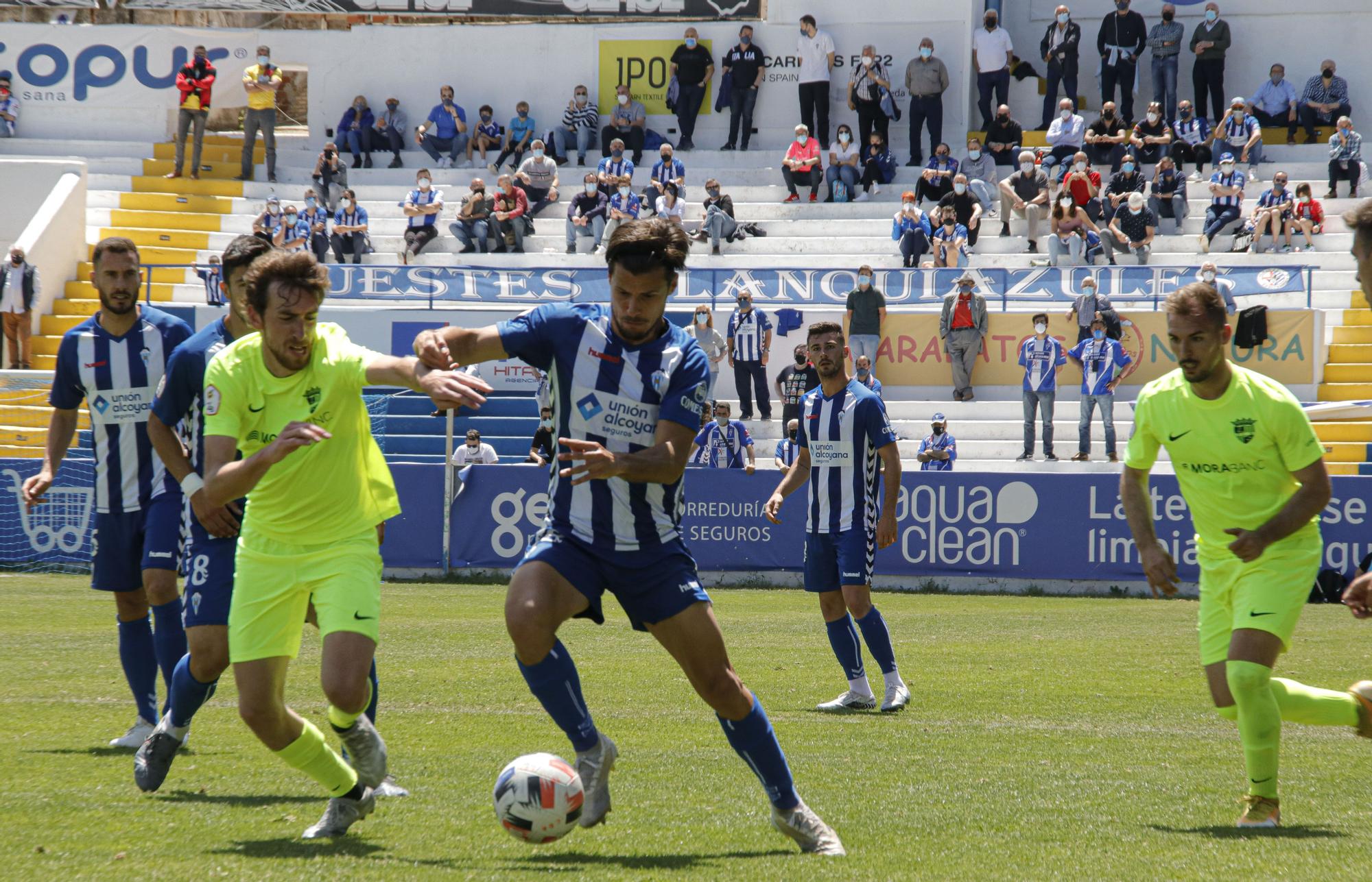 Goles y fiesta en la despedida del Alcoyano (2-3)