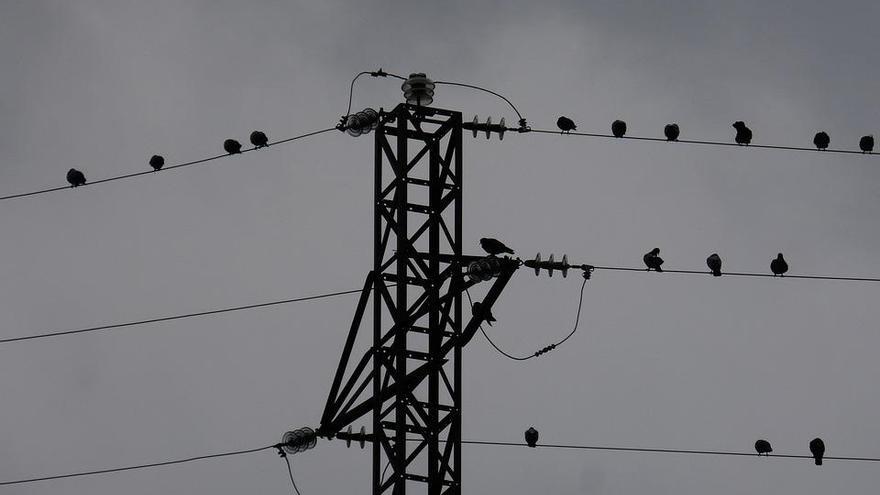 La electricidad vuelve este miércoles a superar los 250 euros el megavatio