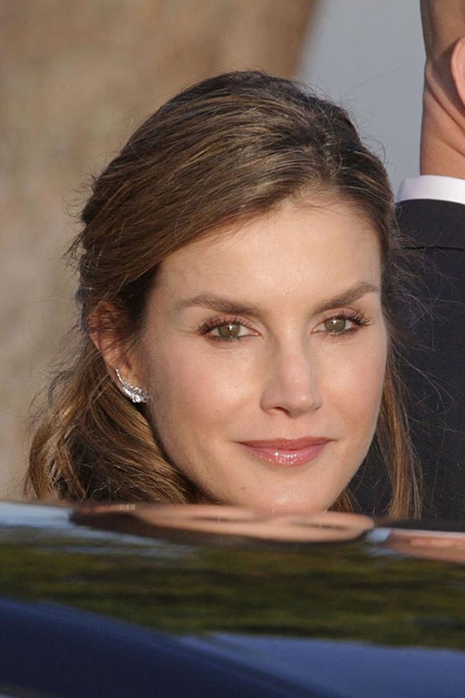 Detalle de los pendientes de Chanel de Letizia Ortiz