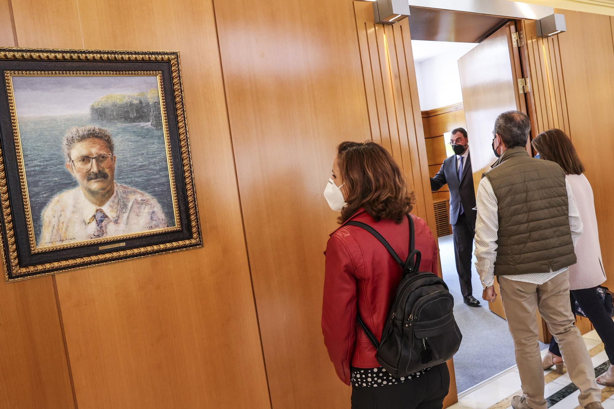 Así fue la visita guiada por Barbón a "la casa" presidencial para los lectores de LA NUEVA ESPAÑA