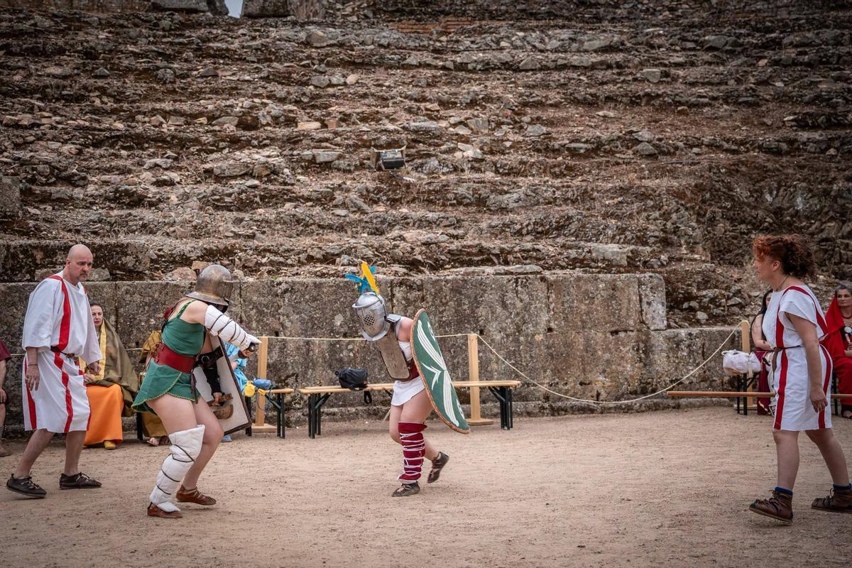 Fotogalería | Emerita Lvdica devuelve el rugido de los gladiadores al Anfiteatro Romano de Mérida
