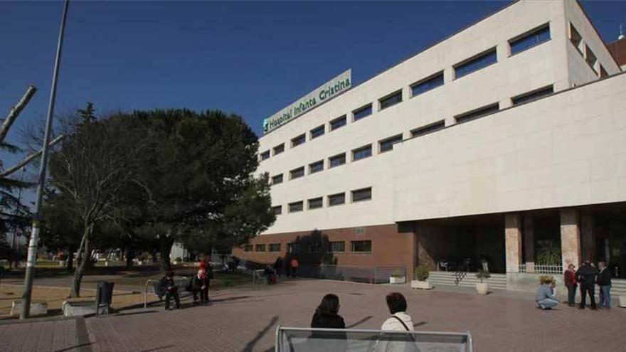 Un paciente amenaza de muerte con una cuchilla a una doctora del Infanta Cristina que le atendía