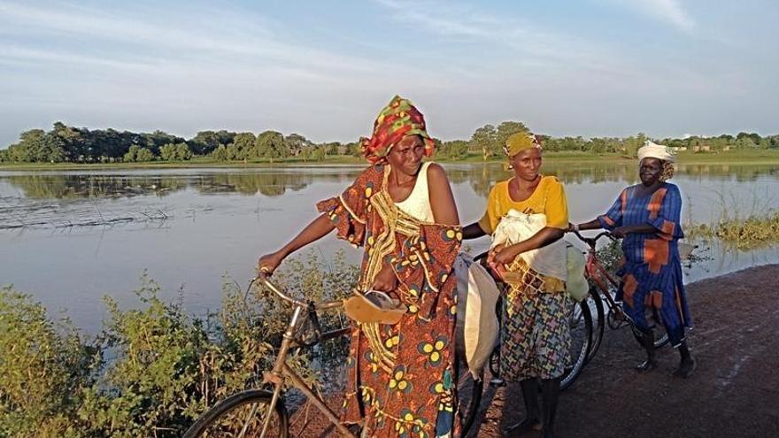 La exposición 'África es nombre de mujer' ya se muestra en Torrejoncillo