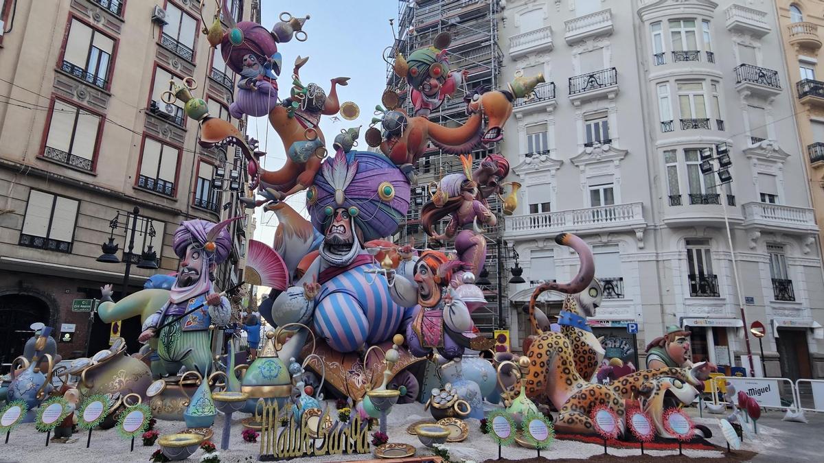 Falla Grabador Esteve 2024, de Paco Giner