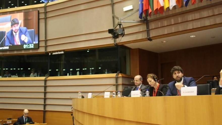 El presidente de la Comunidad intervino en el Parlamento Europeo en la ceremonia del Pacto de los Alcaldes por el Clima y la Energía.