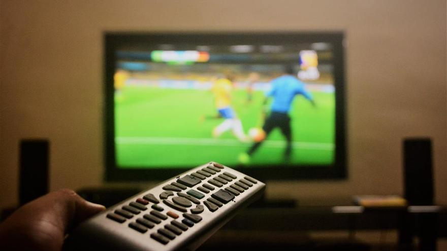 Carrefour tira el precio de estos televisores de marca ideales para ver la Eurocopa 2024 y los Juegos Olímpicos