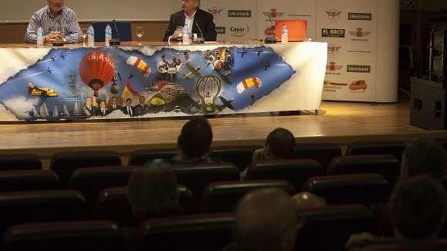 Martín Ferrer y José María Pérez Arias, durante la charla.