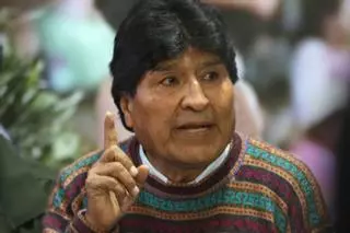 Evo Morales promete "batalla" por conservar el liderazgo del MAS