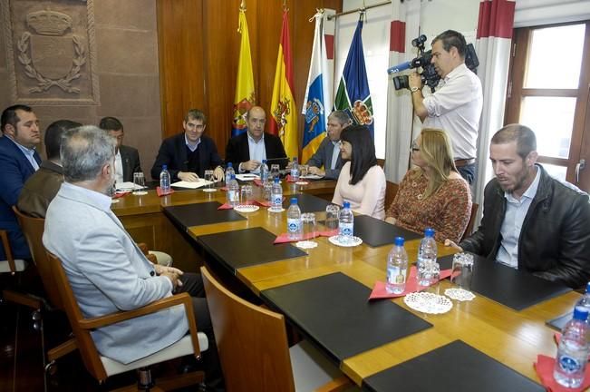 VISITA DE FERNANDO CLAVIJO A TEJEDA