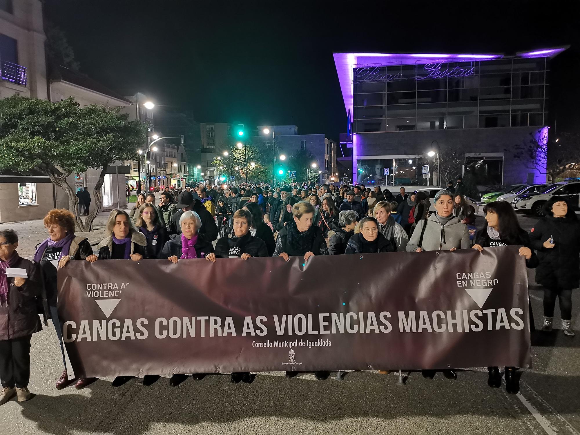 La celebración del Día Internacional contra las Violencias Machistas en Cangas