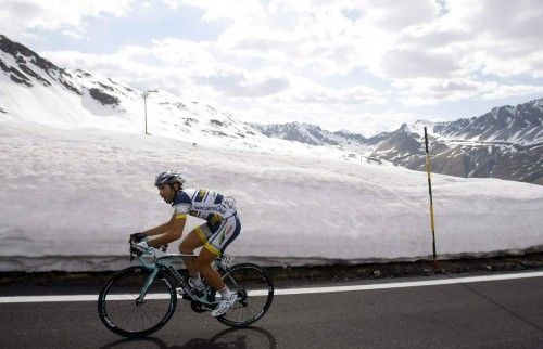 Vacansoleil-DCM's Thomas De Gendt of Belgium climbs on his way to win the 219km (136 miles) 20th stage of the Giro d'Italia