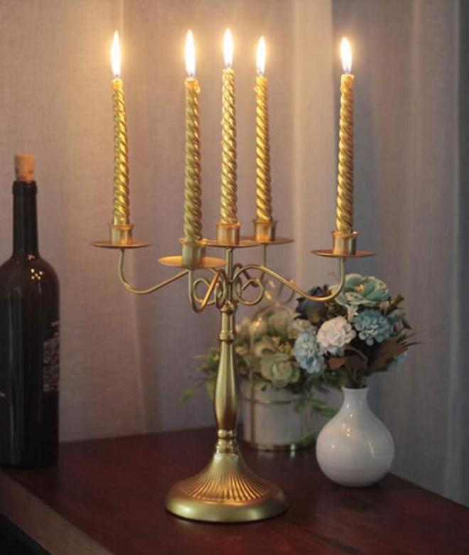 Candelabro Dorado