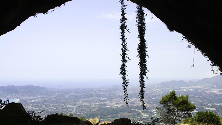 n paseo: la ruta de senderismo que combina aventura, historia y deporte en la provincia de Alicante