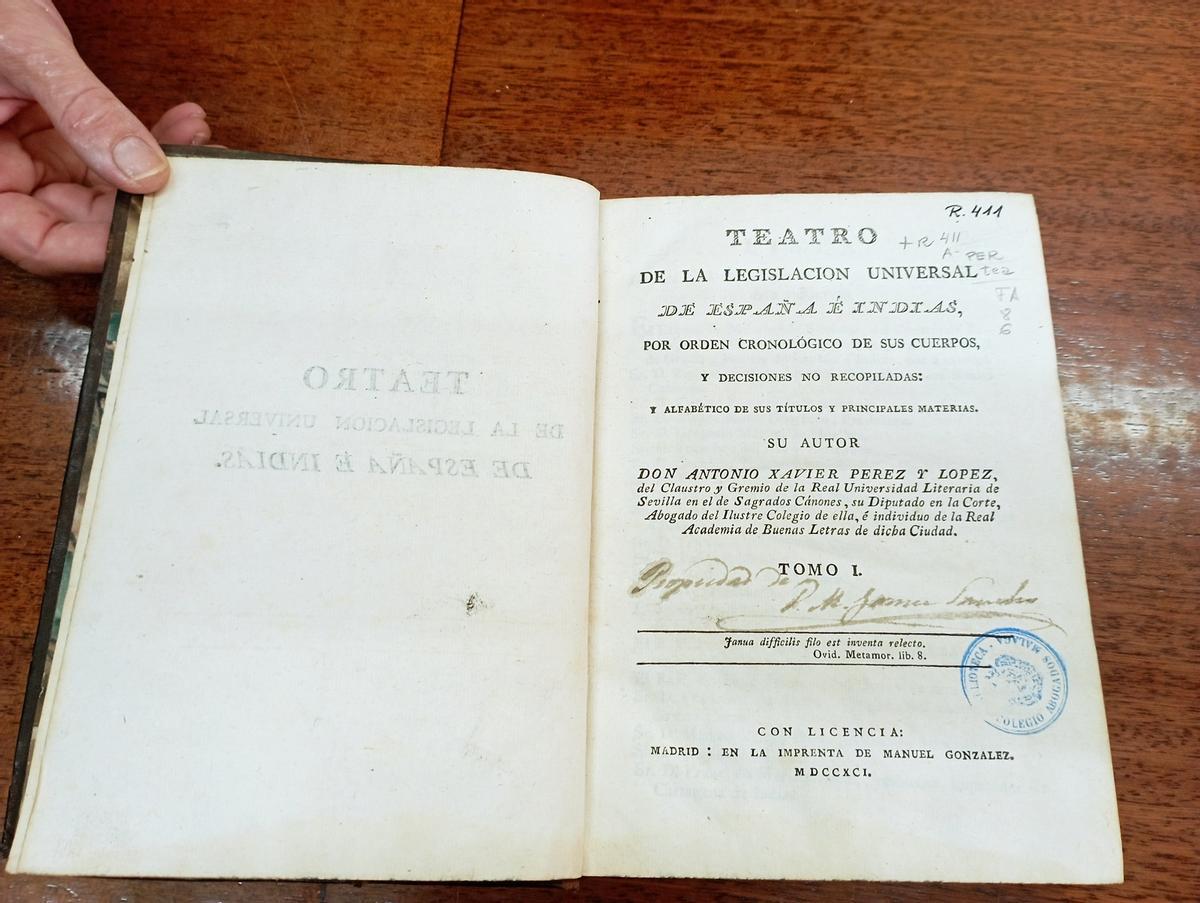 La primera donación para la biblioteca: legislación «de España e Indias» de 1791.
