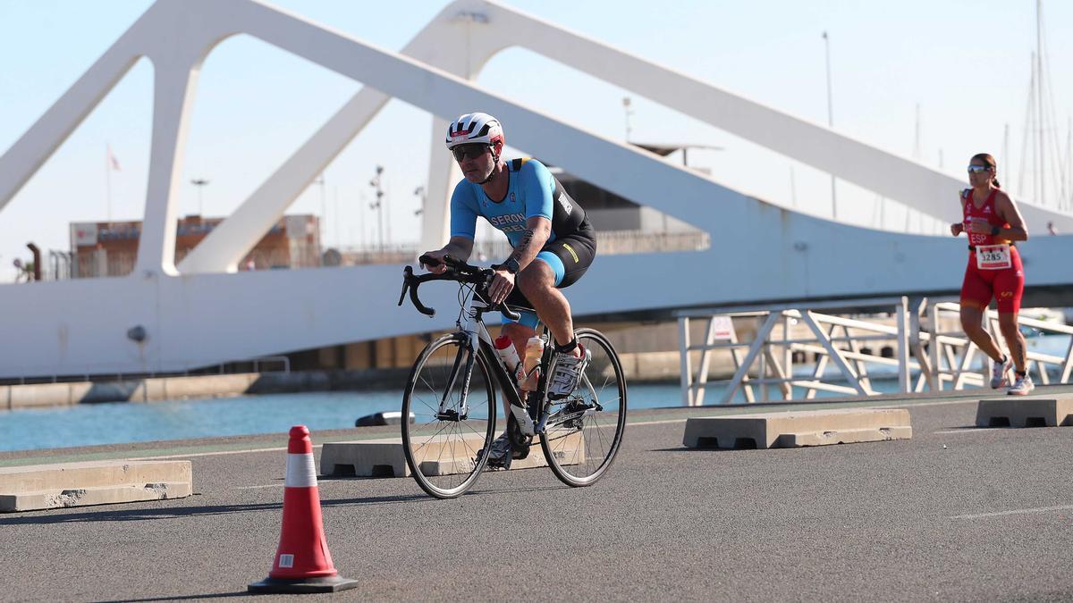 Búscate en las imágenes del campeonato de Europa de Triatlón . Distancia Olímpica