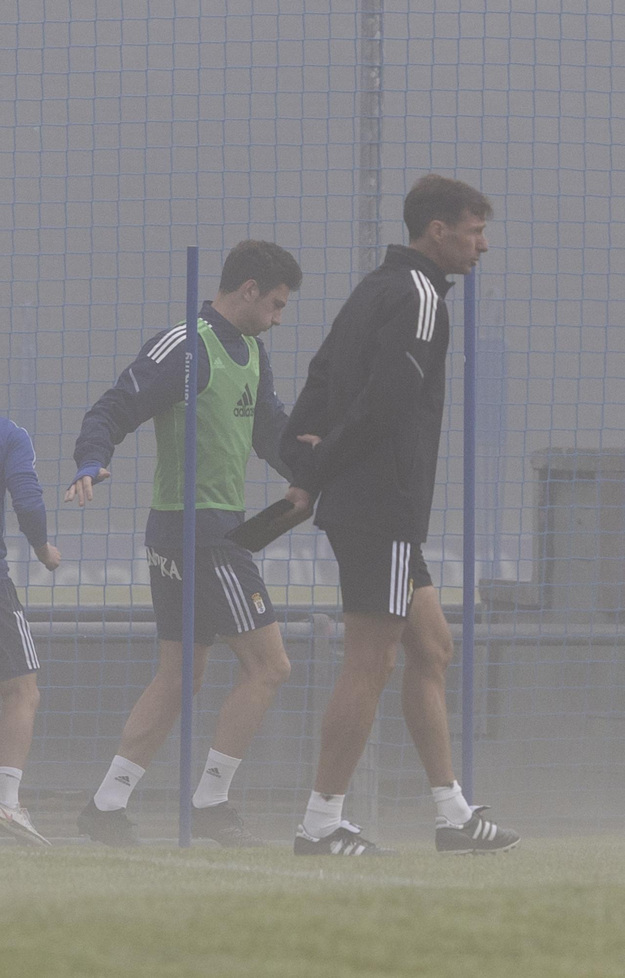 Las imágenes del último entrenamiento del Oviedo antes del derbi