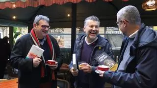 L'esmorzar de Sant Jordi del Grup 62 dona el tret de sortida a la diada dels seus autors premiats