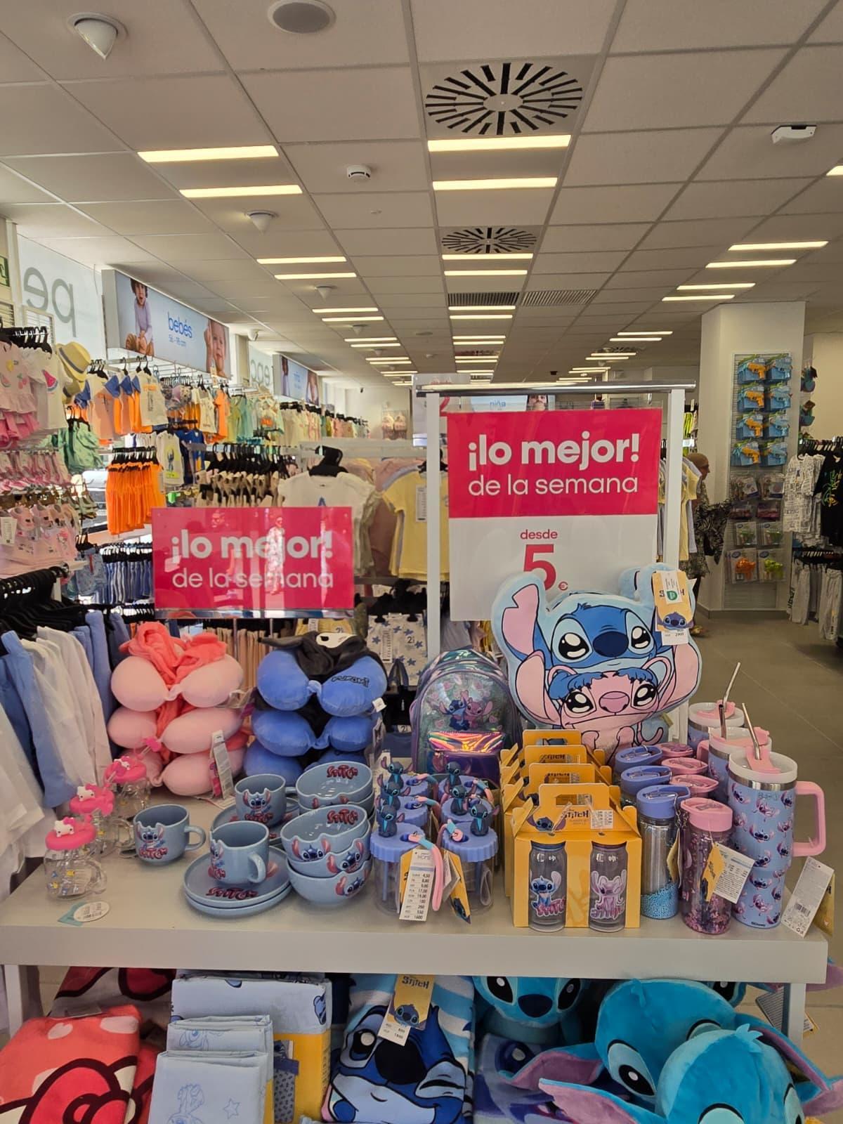 Interior de la nueva tienda Pepco, situada en la calle Alfonso I.