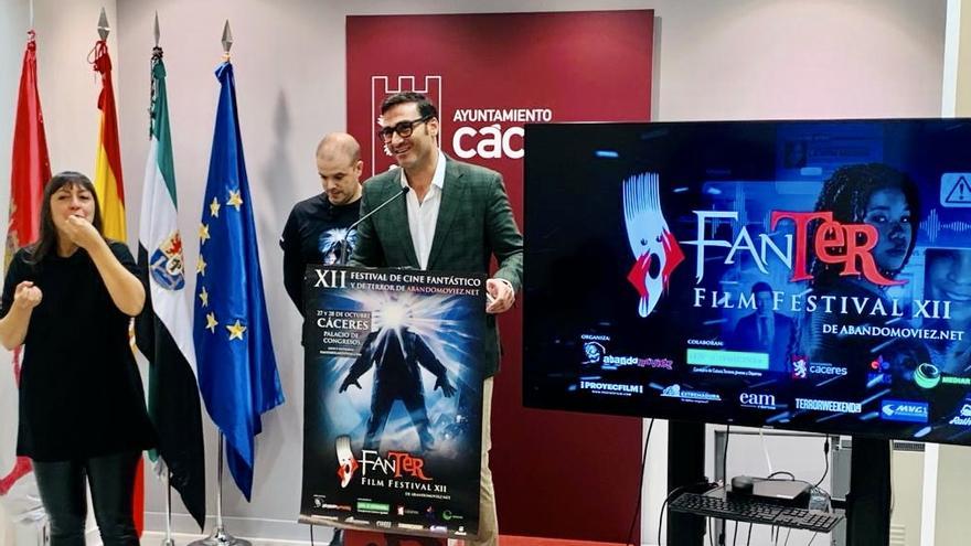 El Fanter de Cáceres exhibe la cosecha del Festival de Sitges