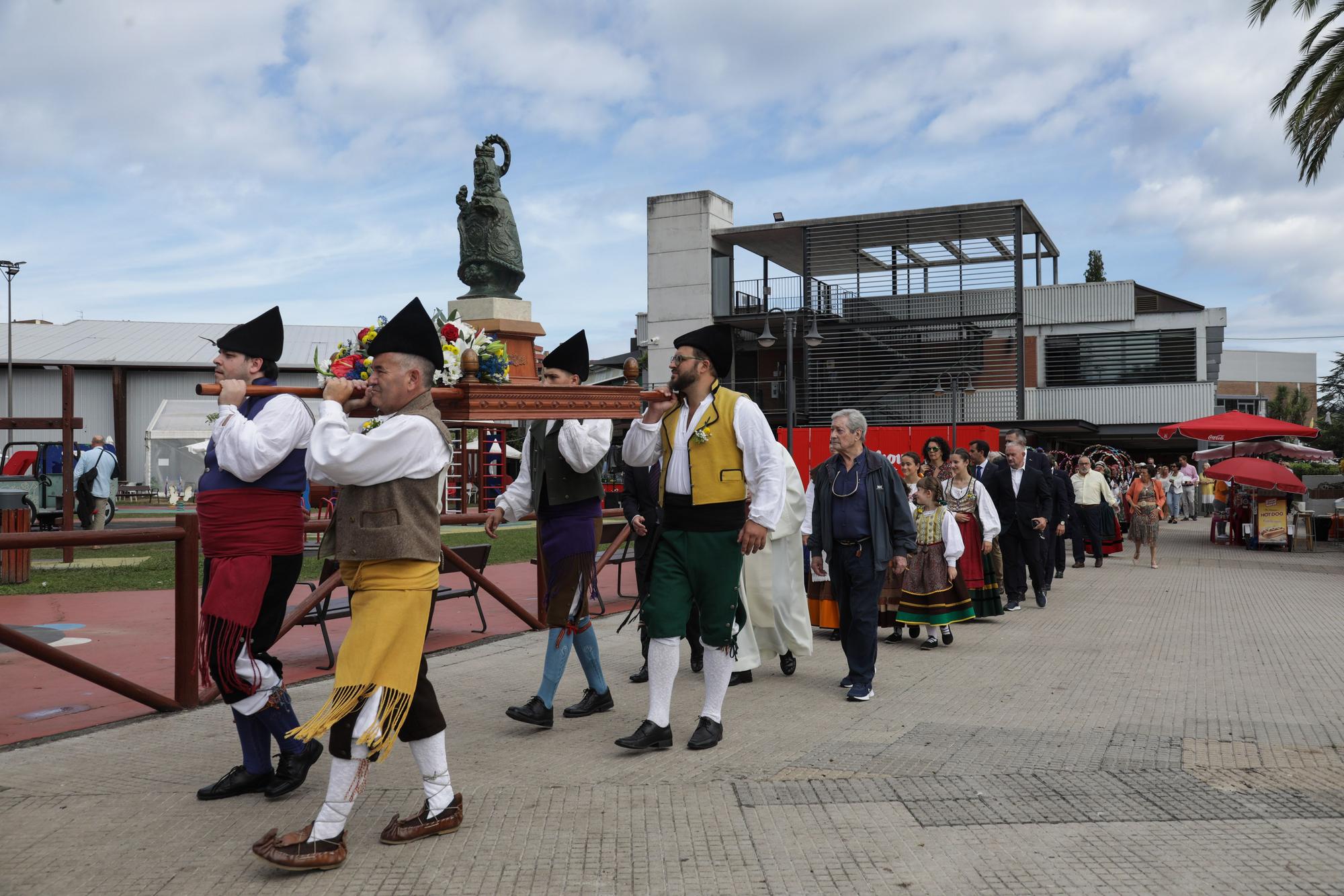 En imágenes: El Grupo Covadonga despide sus fiestas con homenajes