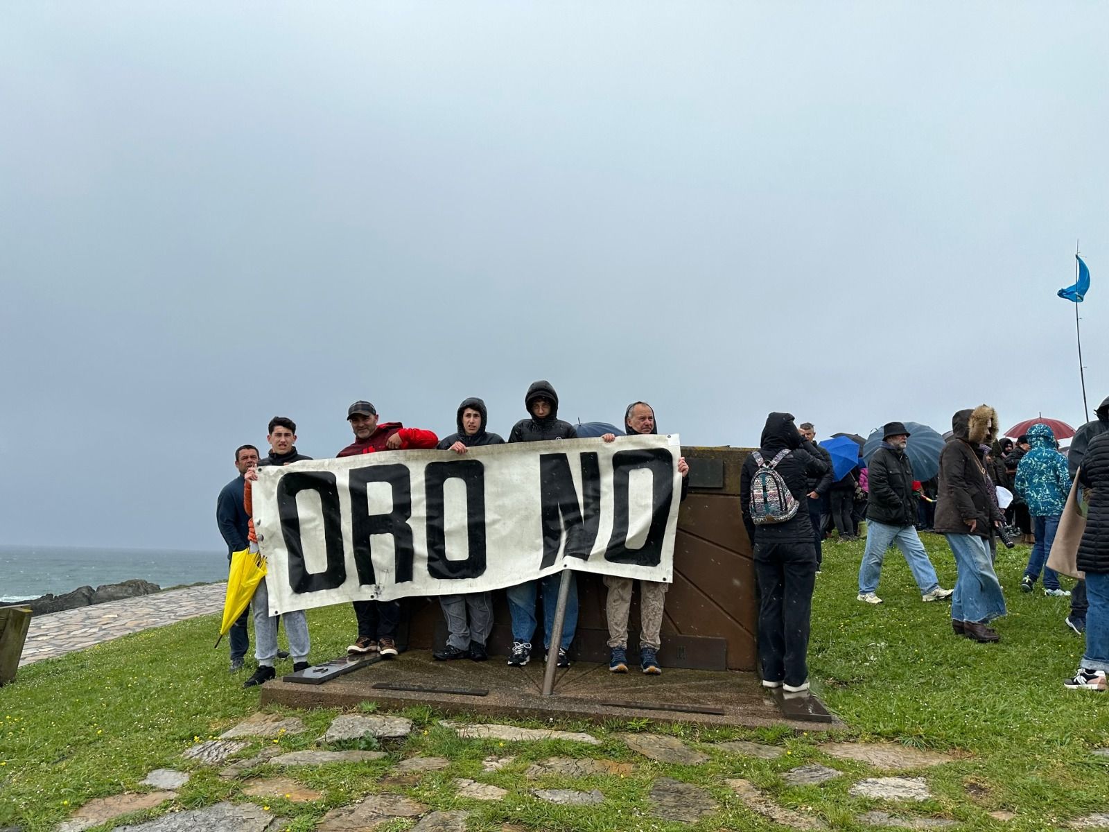 EN IMÁGENES: Protesta contra la mina de oro que se proyecta en Salave (Tapia)