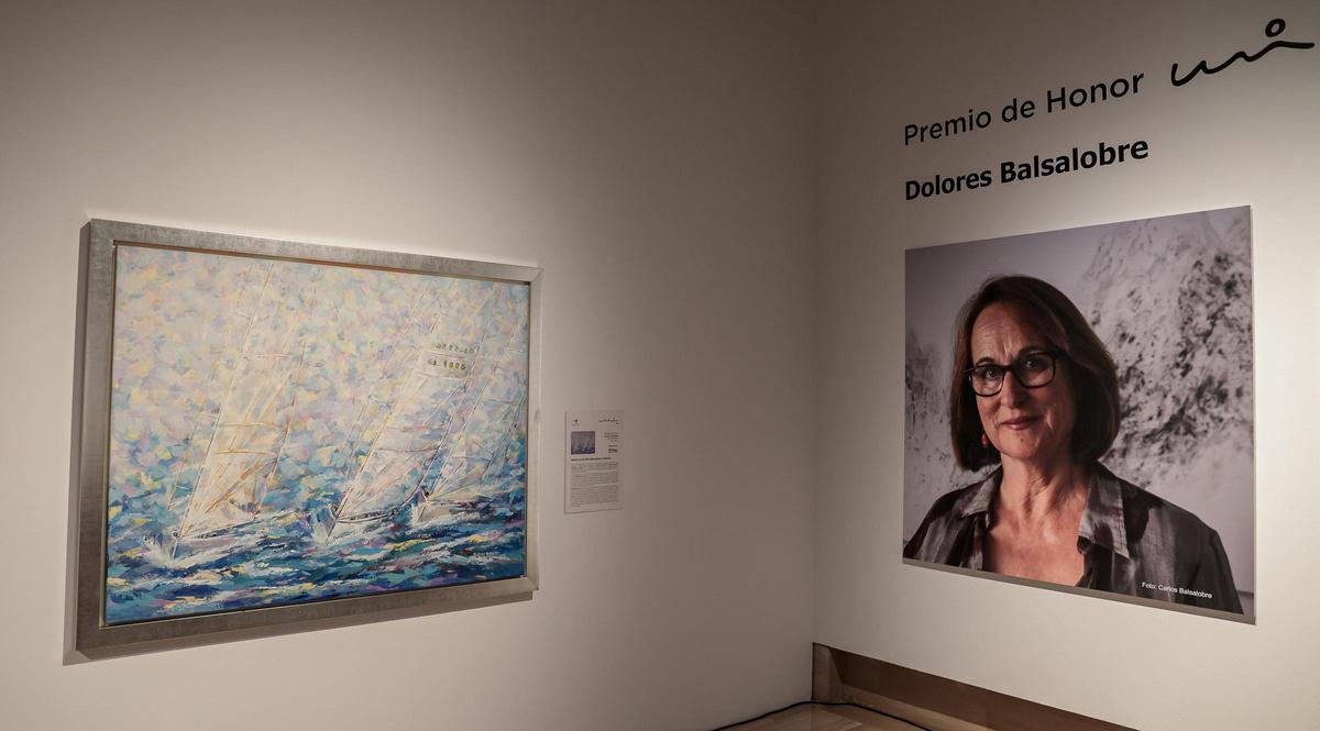 Dolores Balsalobre, Premio de Honor, junto a su obra