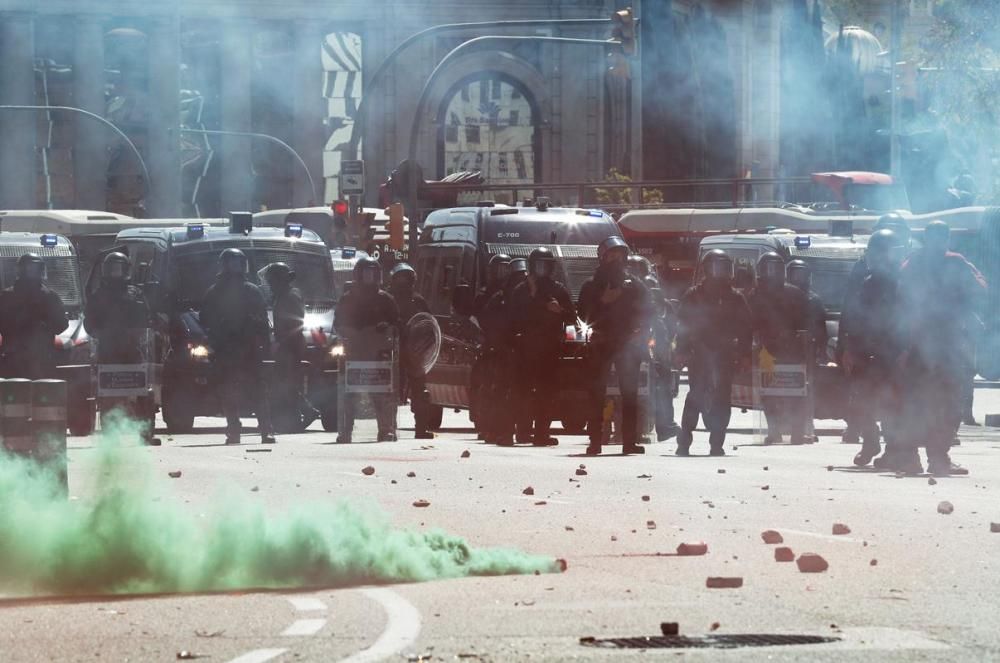 Protesta contra l'acte de VOX a Barcelona