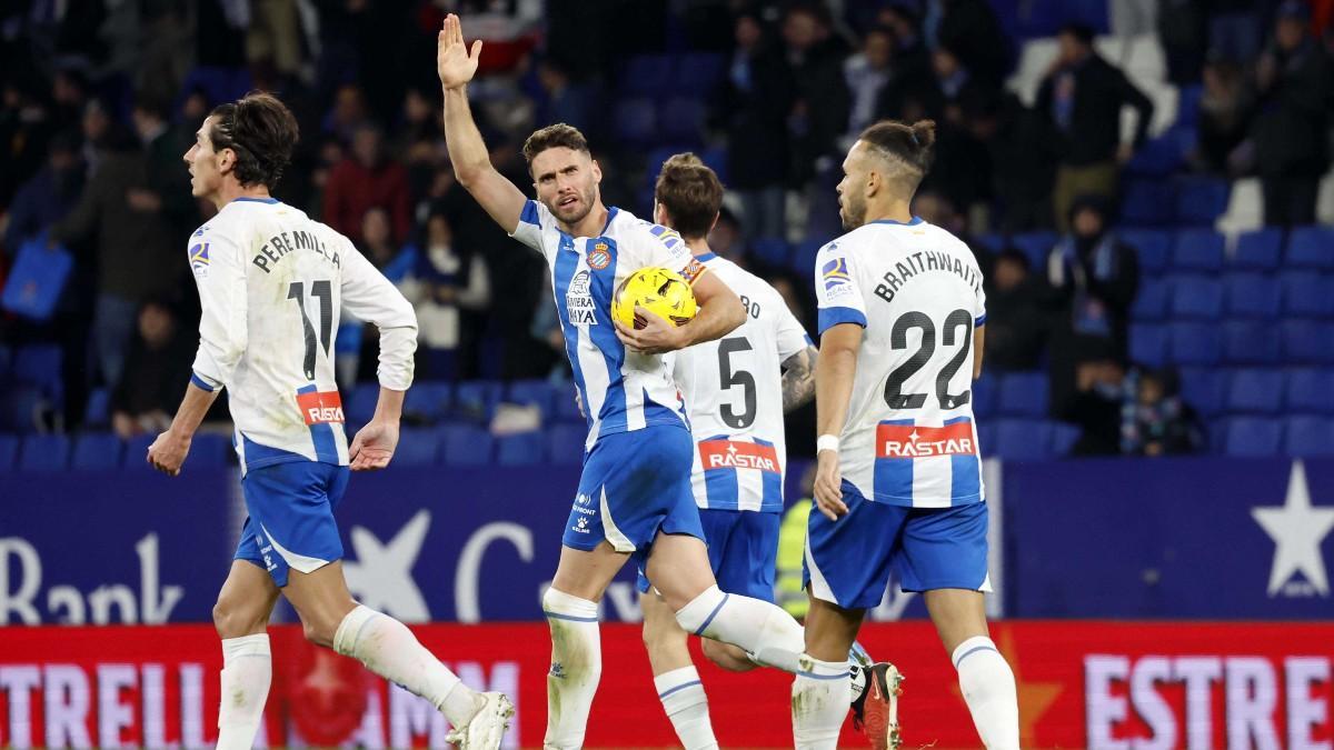 Los jugadores del Espanyol celebran un gol en el partido ante el Burgos
