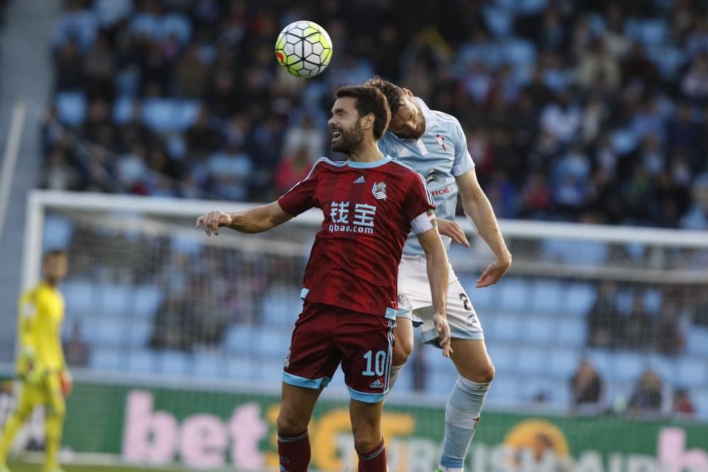 Un golazo del de Moaña le da la victoria al Celta en Balaídos en un igualado partido contra la Real Sociedad. // R. Grobas