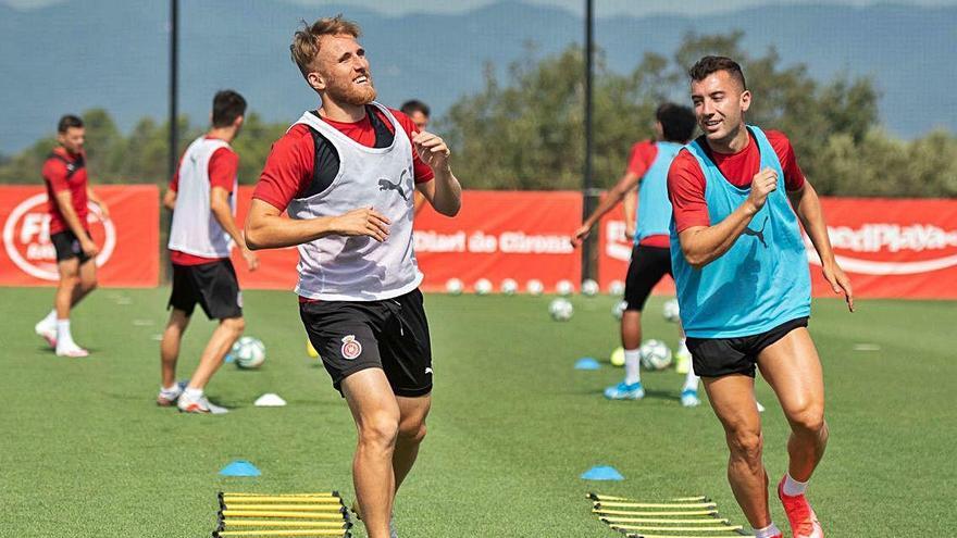 Samu Sáis i Borja García, durant la sessió d&#039;entrenament que fa fer ahir l&#039;equip a La Vinya