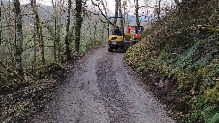 Parres da lustre a la ruta del camino a Covadonga a su paso por el concejo