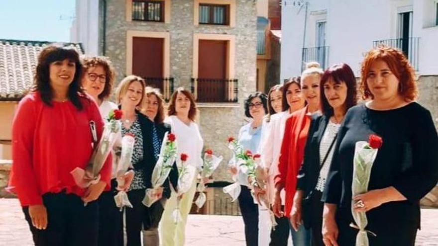 Las Mozas de Bejís en uno de los actos del fin de semana.