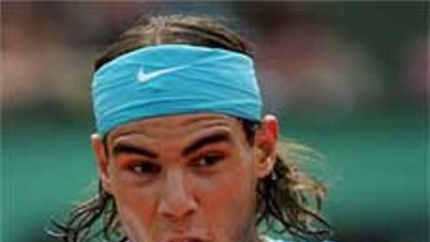 Nadal vence a Hewitt  y avanza a cuarto