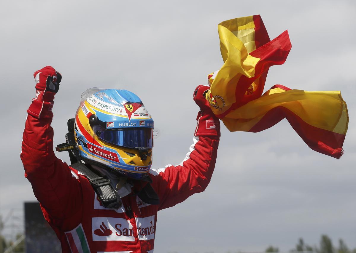 Fernando Alonso, piloto de Ferrari, celebra la victoria lograda en el GP de España 2013.