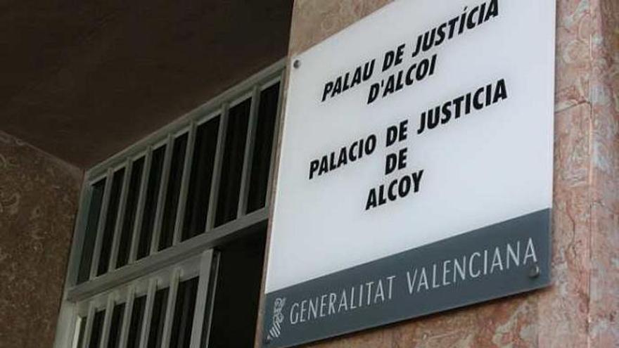 Los detenidos han pasado a disposicion judicial.