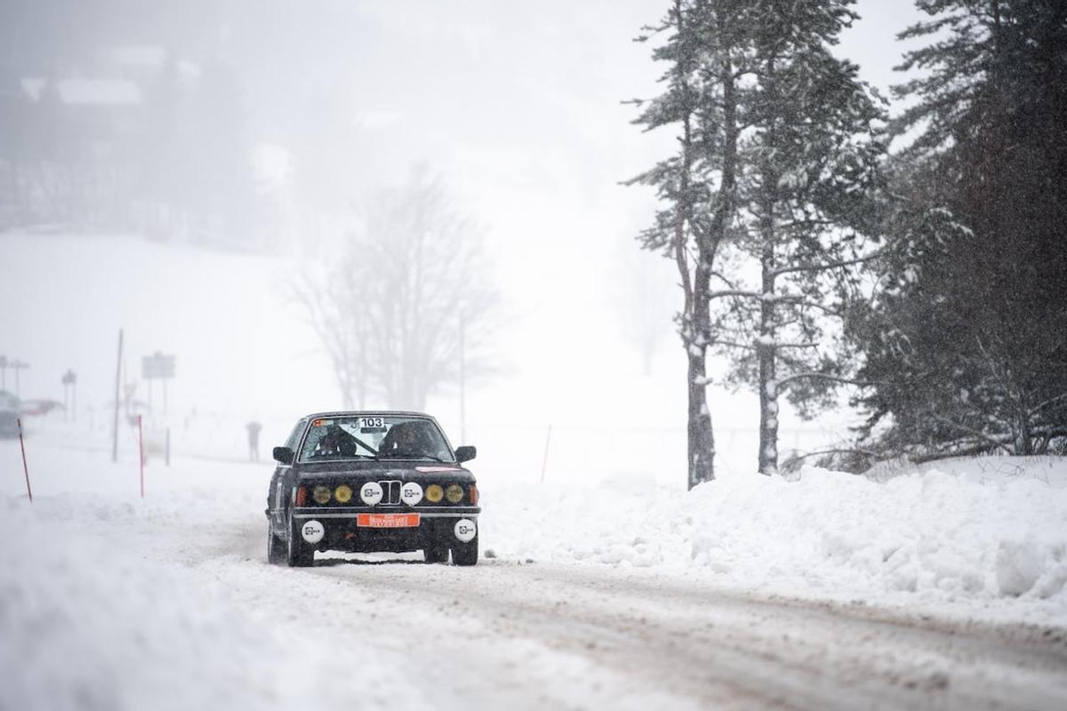 Luis Climent y Carles Jiménez (BMW 323i de 1981)