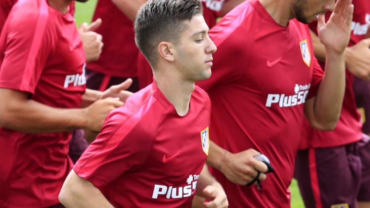 Vietto, durante el primer entrenamiento de pretemporada con el Atlético en la Ciudad Deportiva de Majadahonda