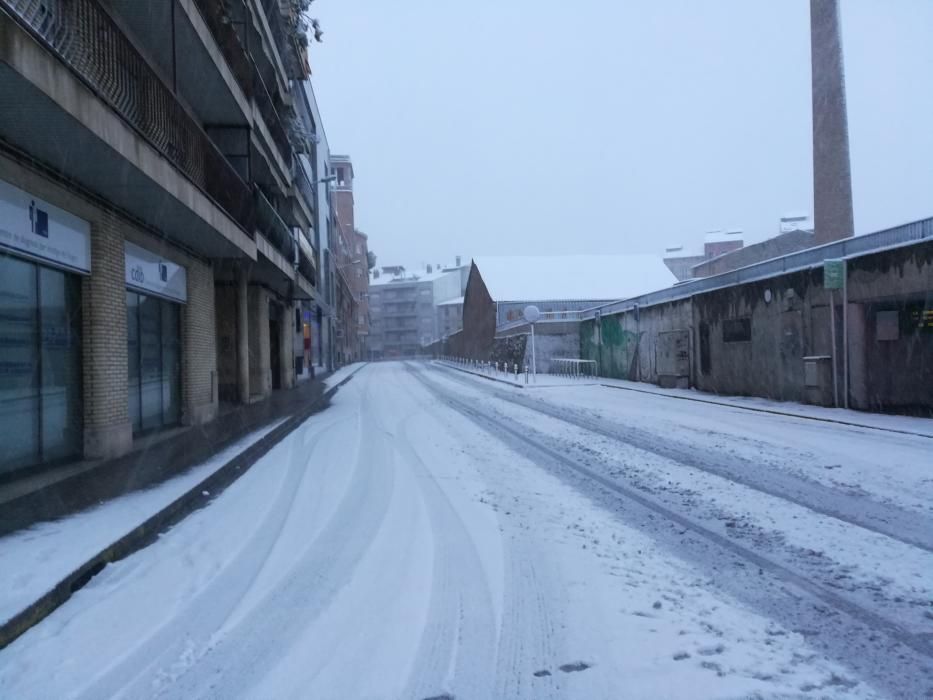 La neu arriba a Manresa