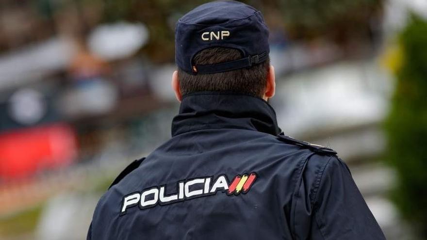 Imatge d&#039;arxiu d&#039;un agent de la Policia Nacional